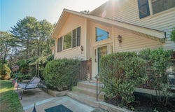 50 Isle Of Capri Road, Coventry, RI 02816