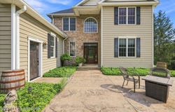 724 Silver Fox Lane, Stroudsburg, PA 18360