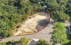 52 Brookfield Road, Fort Salonga, NY 11768