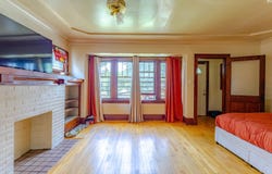 2718 N 49th St, Milwaukee, WI 53210