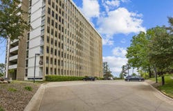 2222 1st Ave NE, CedarRapids, IA 52402