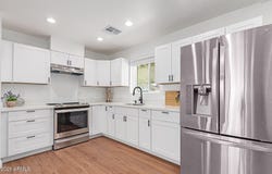 3733 W FLYNN Lane, Phoenix, AZ 85019