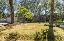 15 Birchwood Drive, Cumberland, RI 02864