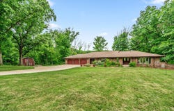 25573 8th Avenue, Gobles, MI 49055