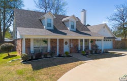 2505 W Gay Avenue, Gladewater, TX 75647