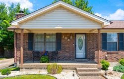 144 Fawn Ct, Louisville, KY 40229