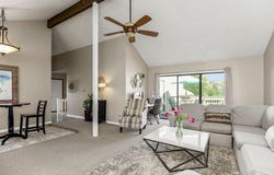 4727 N Cliff Hill Circle, Kansas City, MO 64151