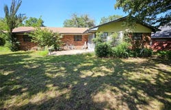 416 Half Moon Way, Runaway Bay, TX 76426