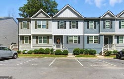 2832 Saratoga Lake View, Decatur, GA 30034