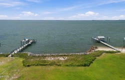 606 Island Road, Harkers Island, NC 28531