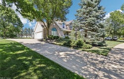 11884 Queensbridge Lane, North Royalton, OH 44133