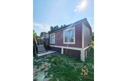 1300 Trails End Drive, Garden City, KS 67846