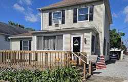 117 S MILL Street, Harrisburg, IL 62946-1914