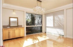 318 N Maple Dr, Beverly Hills, CA 90210