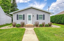 1478 LAKESHORE Drive, MENASHA, WI 54952