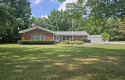 17306 E Illinois Highway 142, Opdyke, IL 62872