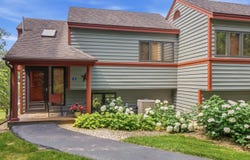 24 Spring Creek Lane, GALENA, IL 61036