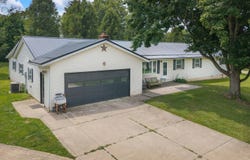 110 E Kochheiser Road, Bellville, OH 44813