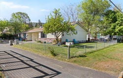 1208 Iowa Street, Ashland, OR 97520