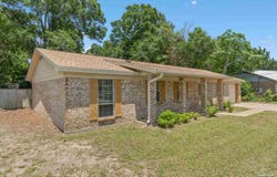 4540 Treeline Dr, Pensacola, FL 32504