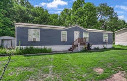 950 Lafayette Street, Plainwell, MI 49080