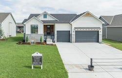 1246 W Ravendale Ln, Goddard, KS 67052