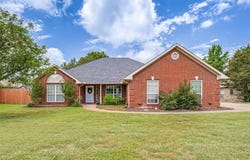 124 Ginger Drive, Pottsboro, TX 75076