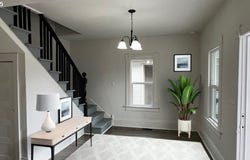 6829 SE WOODSTOCK BLVD, Portland, OR 97206
