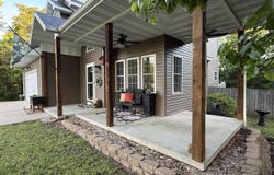 961 E 407th Road, Bolivar, MO 65613