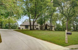 4683 S Butterfield Place, Brookline, MO 65619