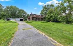 1040 Highway P, O'Fallon, MO 63366