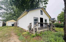 327 Residence St, El Dorado, KS 67042