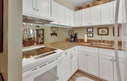 20 FAIRWAY COURT, DELAND, FL 32724