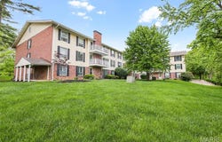 1511 Hampton Hall Drive, Chesterfield, MO 63017