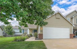 424 W Acorn Street, Gardner, KS 66030