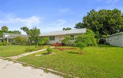 2302 8TH AVENUE W, BRADENTON, FL 34205