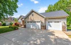 1119 Mid Bluff Drive, Zeeland, MI 49464