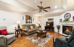 125 Creekwood Way, Seymour, TN 37865