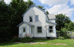 15 Green Street, Houlton, ME 04730