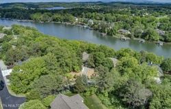 401 Shawnee Place, Loudon, TN 37774