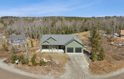 43 Rose Douglas Lane, Brunswick, ME 04011
