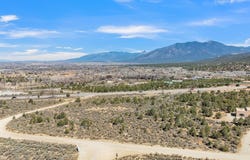 Paseo del Canon E, Taos, NM 87571