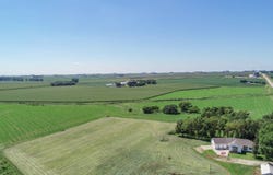 1503 Dove Ave, Lester, IA 51242