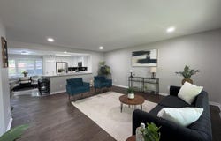 8009 Greenwood Avenue, Munster, IN 46321