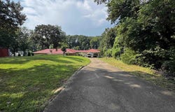 2407 E Broadway, Forrest City, AR 72335