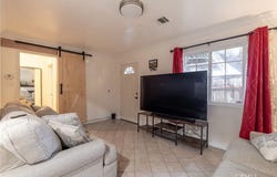 22113 Cantlay Street, Canoga Park, CA 91303