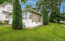84 Kossuth Street, Piscataway, NJ 08854