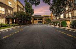 10 PERIMETER SUMMIT Boulevard NE, Brookhaven, GA 30319