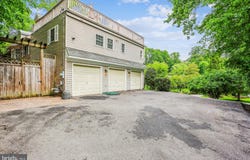 9201 LAUREL OAK DRIVE, BETHESDA, MD 20817