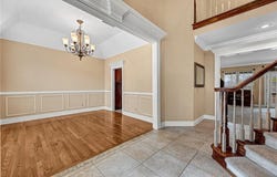 1700  S 43rd  ST, Rogers, AR 72758